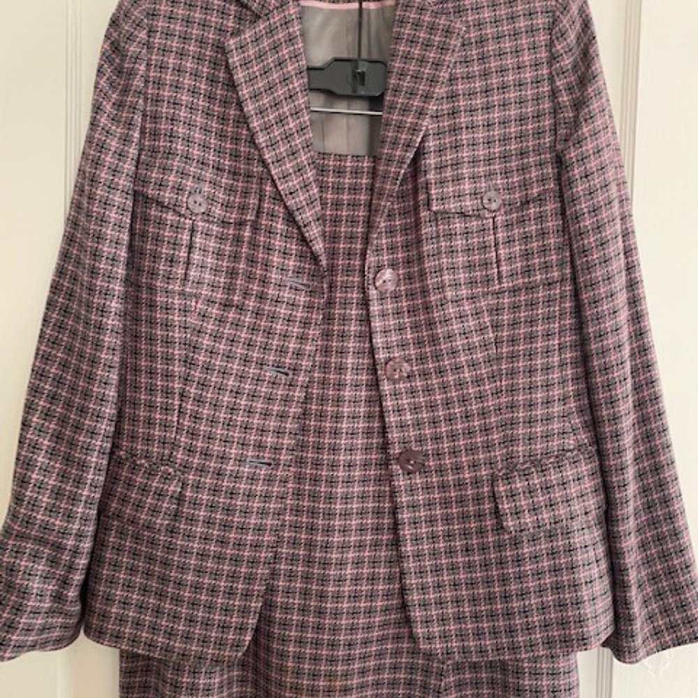 Perry Ellis suit